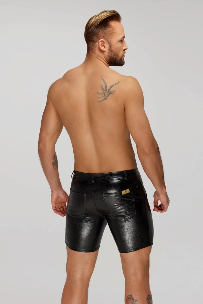 Mittellange Shorts aus Schlangen Wetlook mit Gesäßtaschen