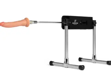 Sexmaschine mit Dildo und Fernbedienung